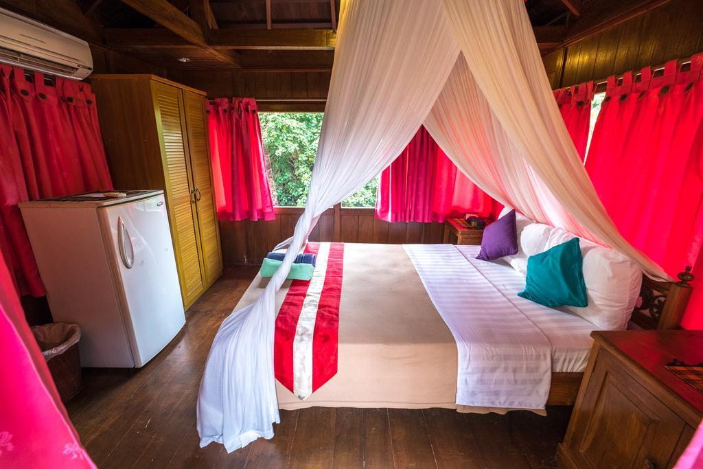 Hotel Easy Surf Dacha Canggu Esterno foto