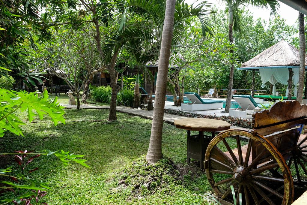 Hotel Easy Surf Dacha Canggu Esterno foto