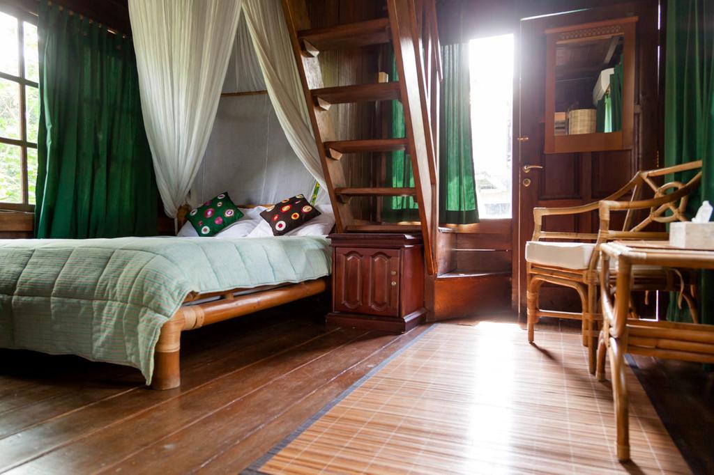 Hotel Easy Surf Dacha Canggu Esterno foto