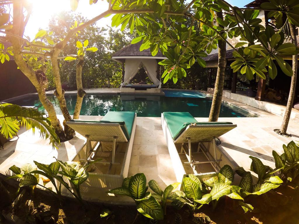 Hotel Easy Surf Dacha Canggu Esterno foto